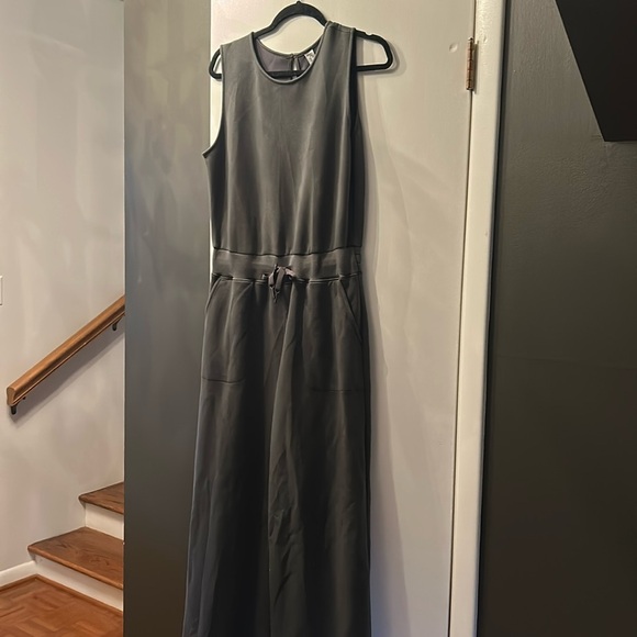 SPANX Airessentials Sleeveless Jumpsuit - Picture 5 of 5
